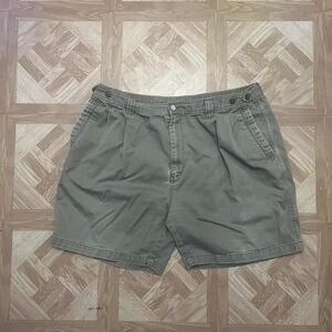 Vintage 90's baggy Tommy Bahamas khaki colored cargo shorts, Waist 38